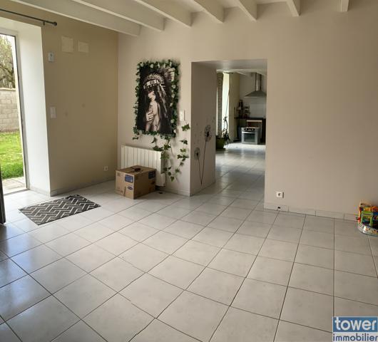 Maison
                                                                                                                                                                                                                                                                                                                        5 pièce(s)                                                                                                                                                                                                          3 chambre(s)                                                                                                                                                                                                          136  m²