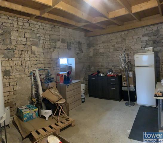 Maison
                                                                                                                                                                                                                                                                                                                        5 pièce(s)                                                                                                                                                                                                          3 chambre(s)                                                                                                                                                                                                          136  m²