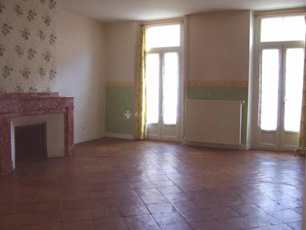 Vente                                                      Immeuble
                        
                                         295 m2                     à Gaillac