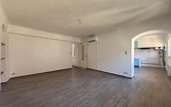 Appartement à louer    3 pièces •  Thuir