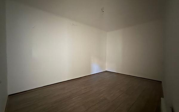 Appartement à louer    3 pièces •  Thuir