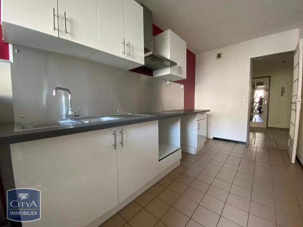 Appartement à louer 3 pièces 66.97m² Chartres (28000)