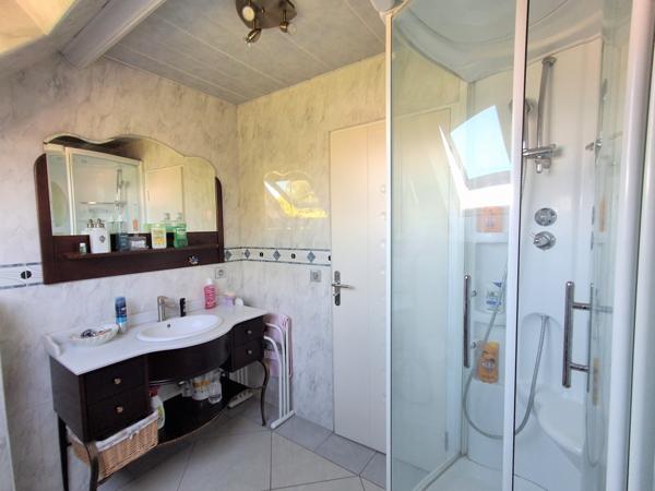 Chennevières-sur-Marne (94430) MAISON avec 4 chambres, sous-sol total, garage et jardin