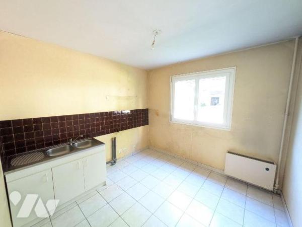 ETUDE TRENTE-CINQ NOTAIRES ! Appartement de type 2 - 28 allée du Gacet RENNES .Quartier Italie....