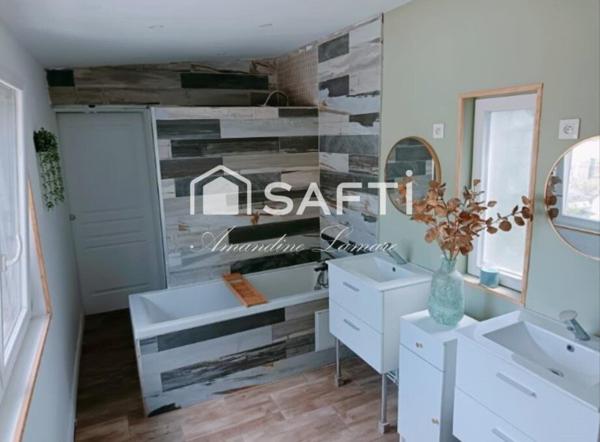 MAISON TYPE LONGERE D'ENVIRON 111 M² - PISCINE - 4 CHAMBRES