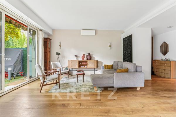 Appartement familial baigné de soleil sur jardin à Neuilly