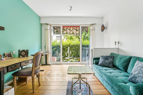 Appartement familial baigné de soleil sur jardin à Neuilly