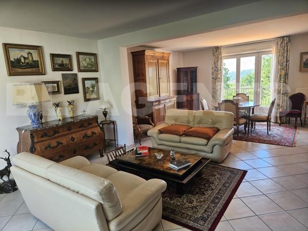 Coulommiers même, pavillon traditionnel de 157 m² habitable sur sous-sol total