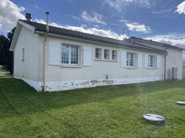 PLAIN-PIED AVEC DEPENDANCE ATTENANTE A RENOVER - GARAGE - PUITS