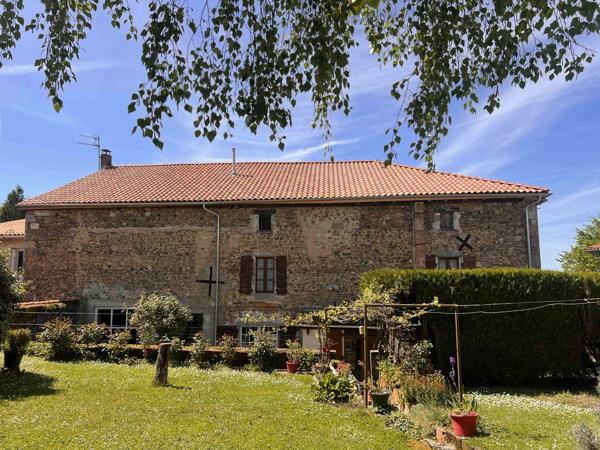 MAISON  AVEC PARC CLOS ATTENANT