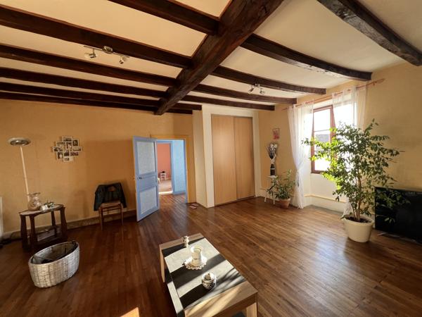 MAISON  AVEC PARC CLOS ATTENANT
