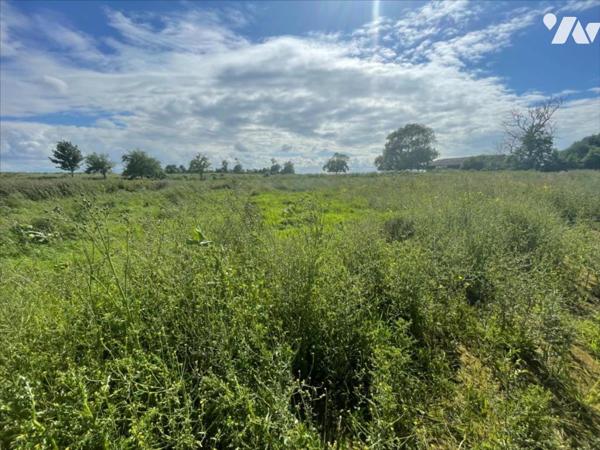 TERRAIN CONTRUCTIBLE VIABLISÉ 1023 m² MER 4KMS