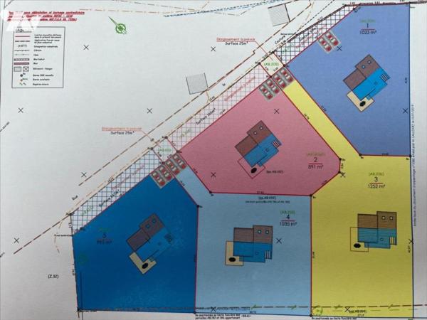 TERRAIN CONTRUCTIBLE VIABLISÉ 1023 m² MER 4KMS
