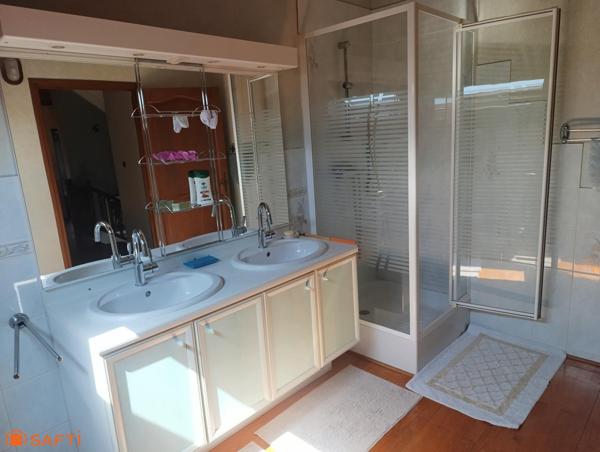 maison avec  piscine proche aix les bains