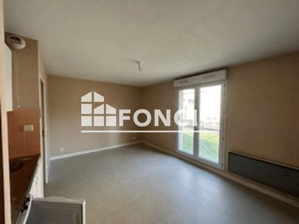 Location Studio 24.66 m² - 30 BIS RUE DU 23 R.I. Bourg En Bresse 01000