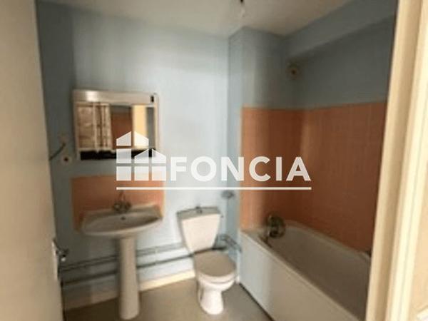 Location Studio 24.66 m² - 30 BIS RUE DU 23 R.I. Bourg En Bresse 01000