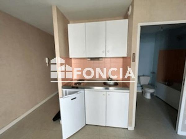 Location Studio 24.66 m² - 30 BIS RUE DU 23 R.I. Bourg En Bresse 01000