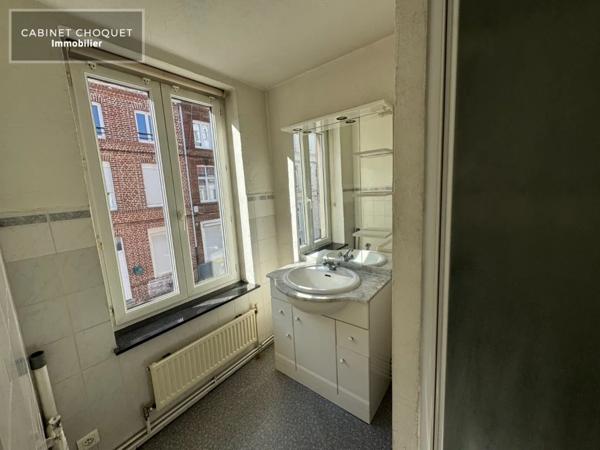 F1 BIS A LOUER - LILLE MONTEBELLO - 35 m 2 - 581 € charges comprises par mois