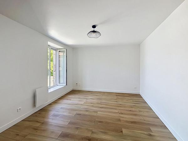 A LOUER STUDIO