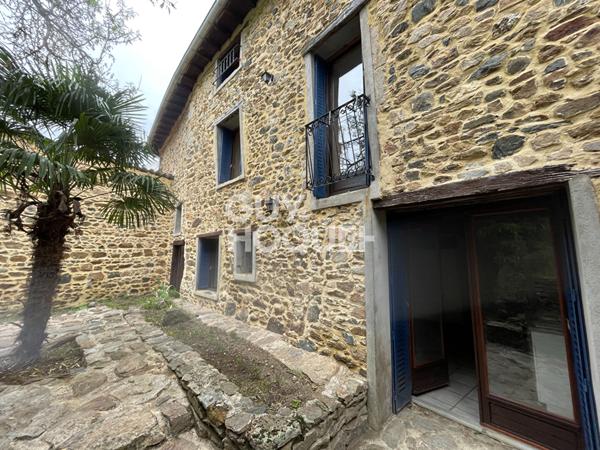 Maison familiale 6 pièce(s) 141.53 m2