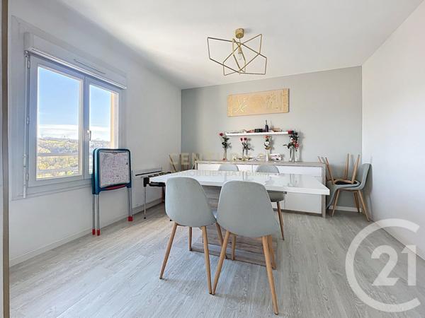 Appartement T4 à vendre  4 pièces - 95 m2 VILLEFONTAINE - 38