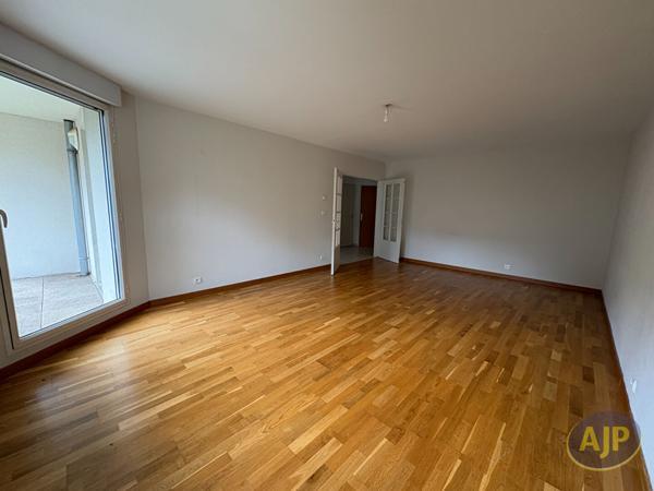 Location appartement Nantes : 1 375 € - AJP Immobilier Nantes Ouest