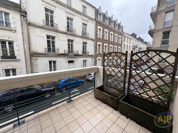 Location appartement Nantes : 1 375 € - AJP Immobilier Nantes Ouest