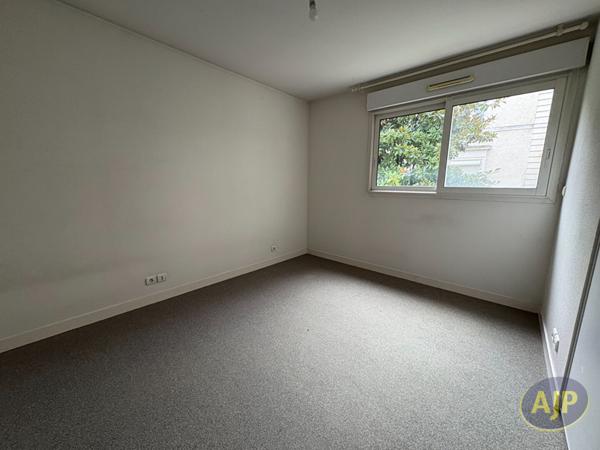 Location appartement Nantes : 1 375 € - AJP Immobilier Nantes Ouest