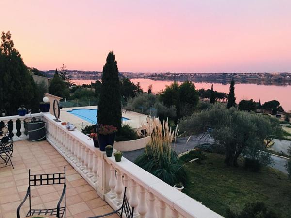 Magnifique propriété avec vue sur l'étang de l'olivier