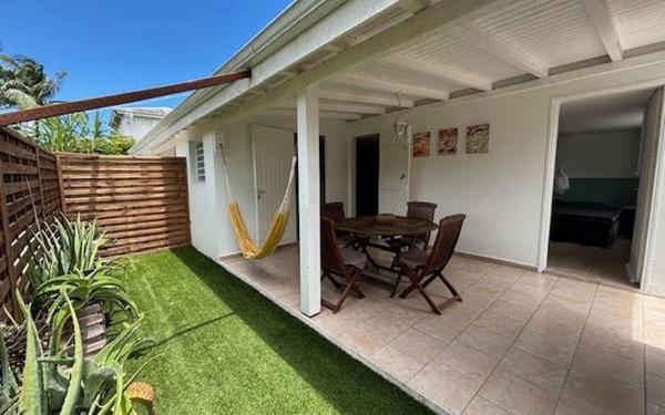 Appartement à louer    2 pièces •  Sainte-Anne