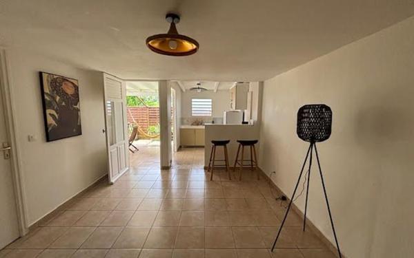 Appartement à louer    2 pièces •  Sainte-Anne