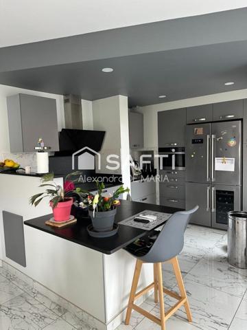 villa belles prestations proche mer quartier résidentiel