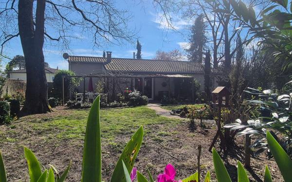 Maison à vendre    5 pièces •  Langon