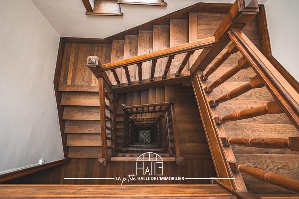 Appartement
         5 pièces
        - 120 m² Exclusivité