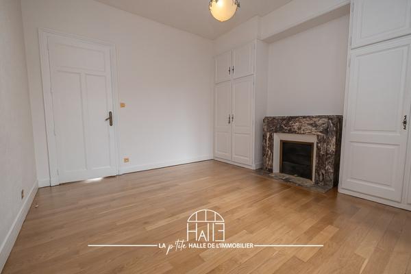 Appartement
         5 pièces
        - 120 m² Exclusivité