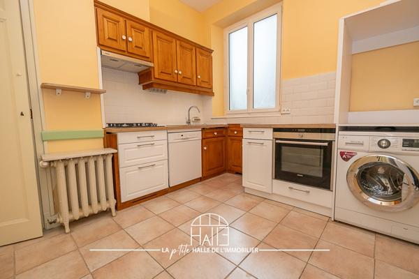 Appartement
         5 pièces
        - 120 m² Exclusivité