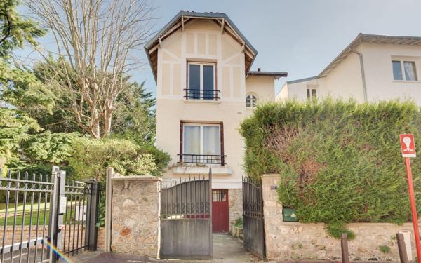 Maison à vendre    5 pièces • 92,69 m2 Viroflay