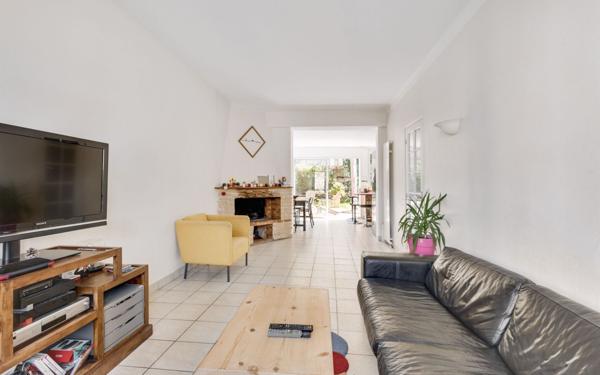 Maison à vendre    5 pièces • 92,69 m2 Viroflay