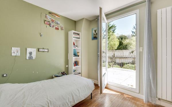 Maison à vendre    5 pièces • 92,69 m2 Viroflay