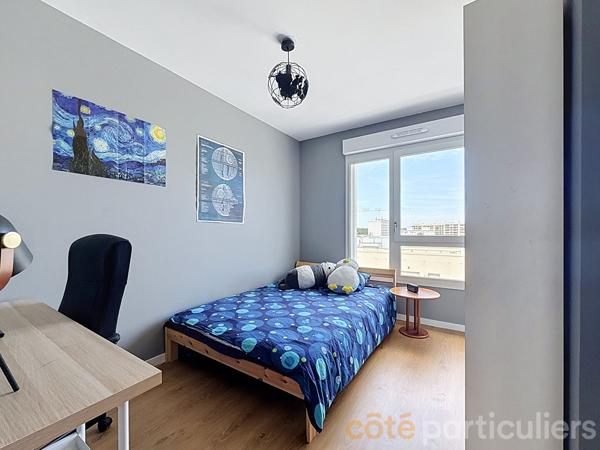 Vente
                Appartement130,9 m² - 5 Pièces -
                    MEUDON (92360)