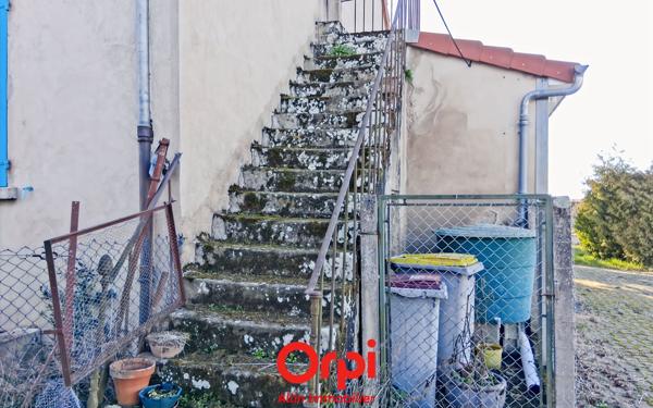 Maison à vendre    4 pièces • 8 088 m2 Commentry