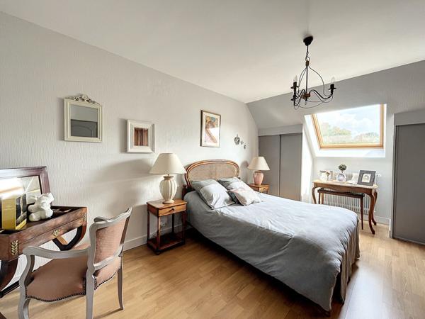 Maison Amboise 7 pièce(s) 163.10m2