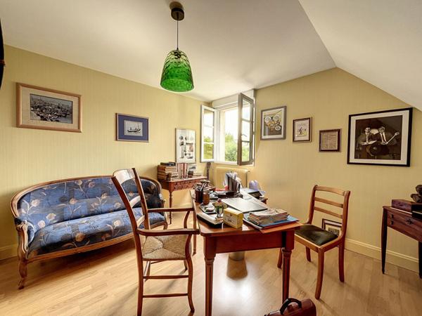 Maison Amboise 7 pièce(s) 163.10m2