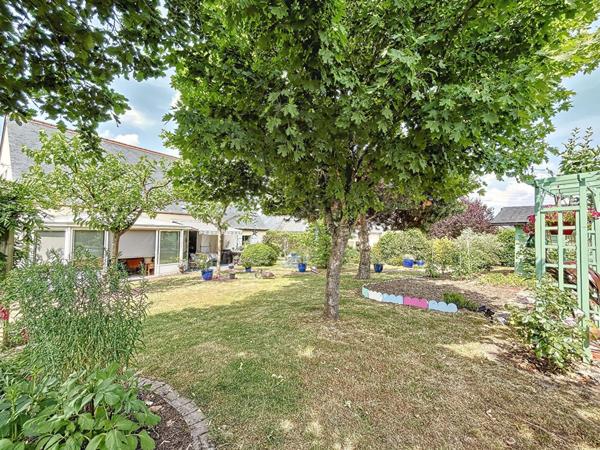 Maison Amboise 7 pièce(s) 163.10m2