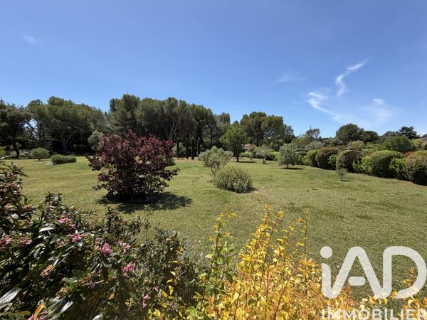 Maison à vendre 7 pièces 210 m² Saint-Cannat