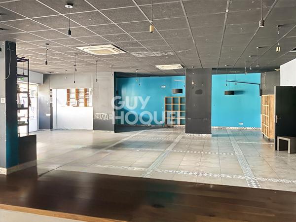 Murs libres à vendre avec extraction - Nanterre Centre Ville