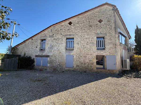 Maison en pierre authentique avec prestations de qualité