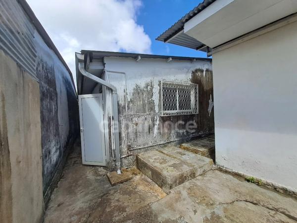 Maison à vendre 4 pièces  (973)