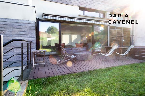 Maison
         8 pièces
        - 250 m² Exclusivité 972 250 € *