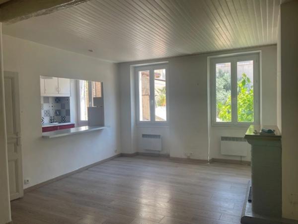 MARSEILLE 5EME A VENDRE T1/2 37M2 CAMAS 165 000 EUROS